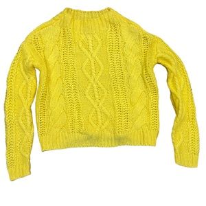 SO Sweater size xs yellow juniors pullover top